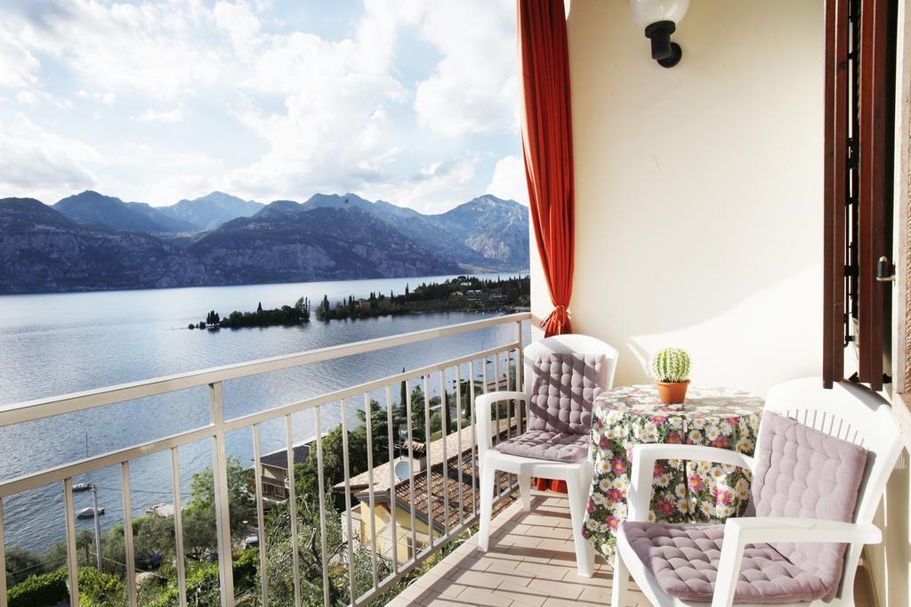 Residence Le Balze Malcesine Szoba fotó
