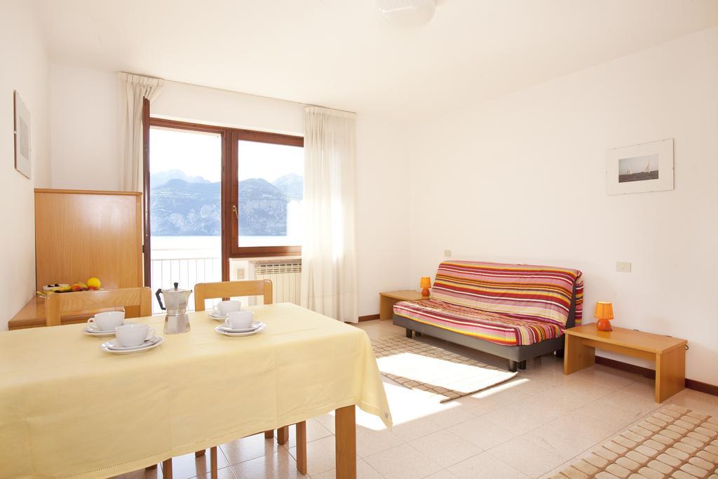 Residence Le Balze Malcesine Szoba fotó